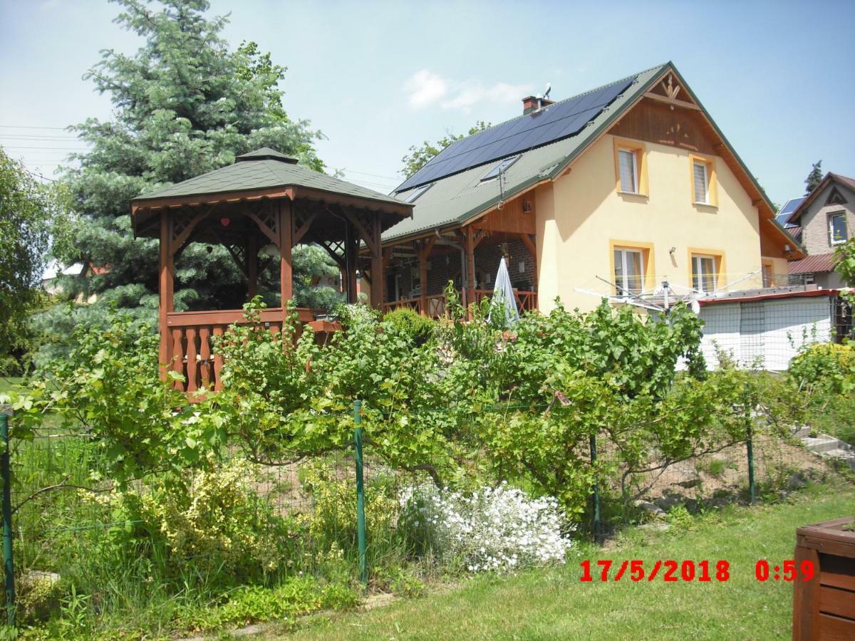 Pokoje Goscinne Hana Radkow Exterior foto